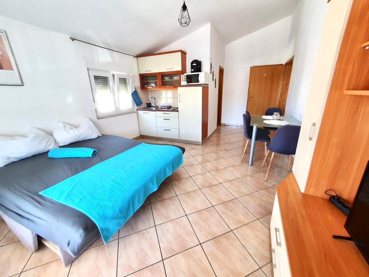 Apartments Buba Vir Bagian luar foto